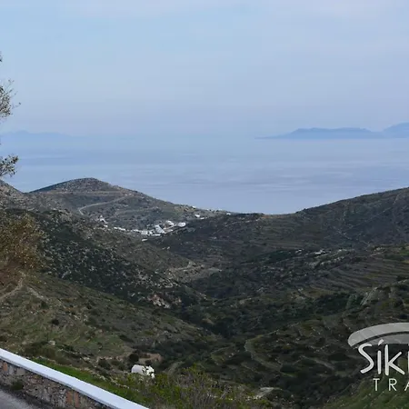 Апартаменты Comfy With Adorable View Сикинос